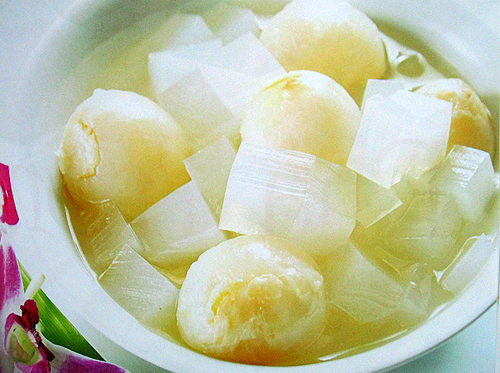 Chè Trái Vải Rau Câu                                                                                                                                  