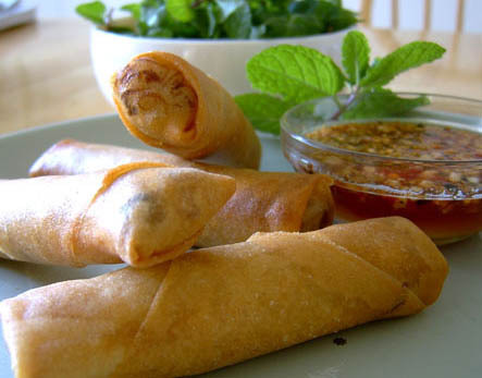 Chả Giò Cuốn Bánh Tráng Giòn                                                                                                                          
