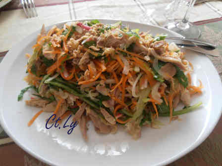 Gỏi Gà Trộn Dưa Leo                                                                                                                                   