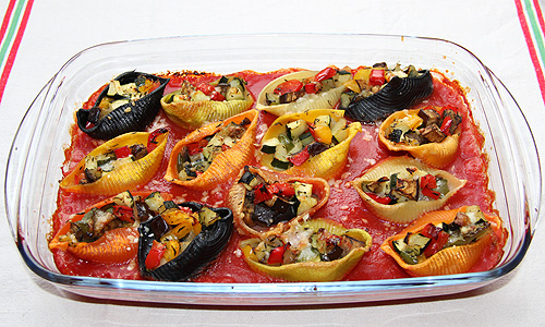 Mì Ý Conchiglioni  Rigati  Dồn  Rau Trái. <Br> Conchiglioni  Rigati  Farcis  Aux  Legumes.                                                            