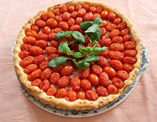 Bánh Nướng Mặn Với Cà Chua Nhỏ Trái.  <Br>Tarte Aux Tomates Cerises                                                                                   