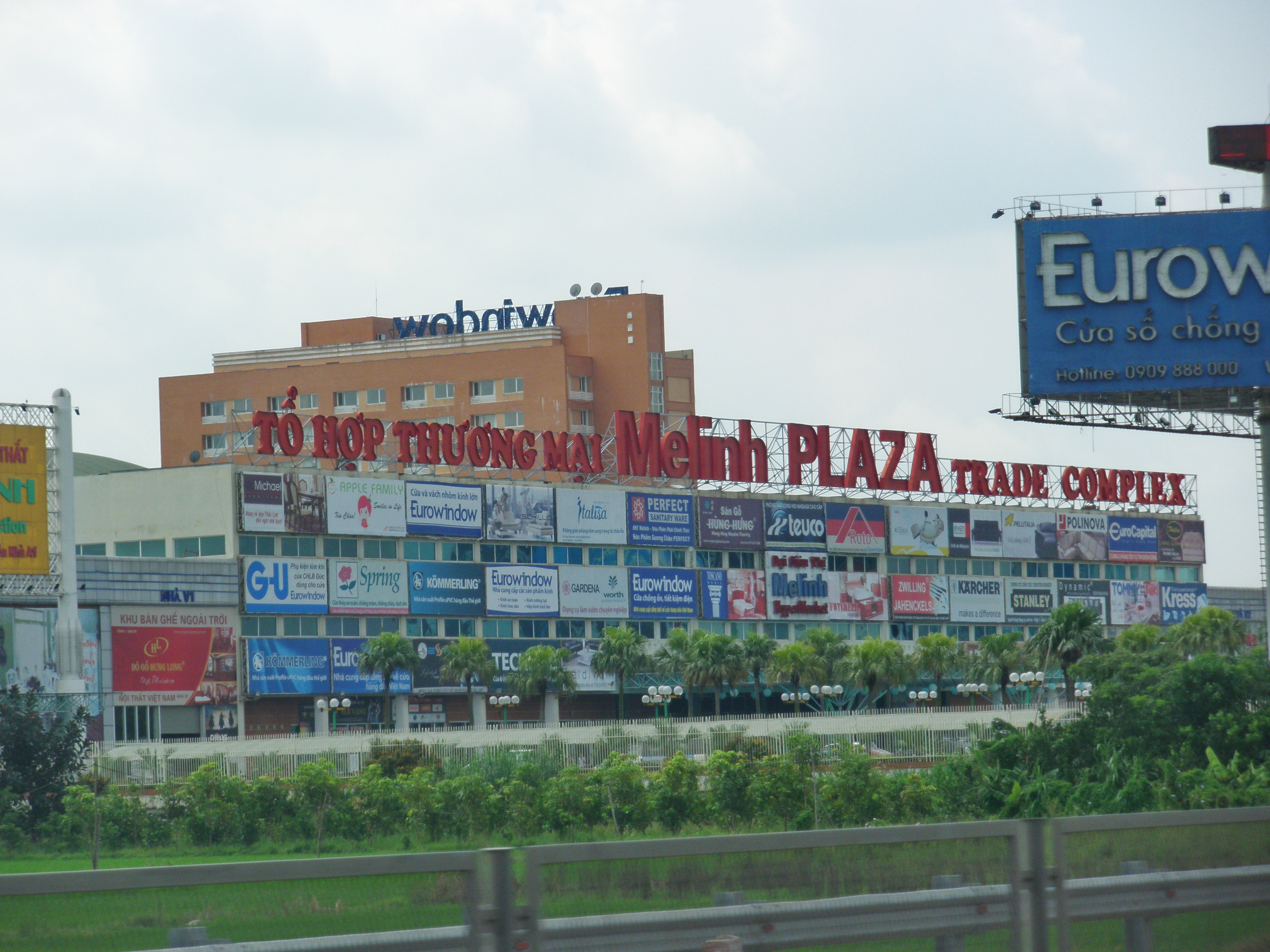Cơn Mưa Bất Chợt