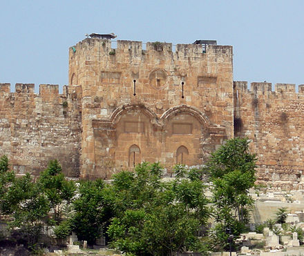 440px-Golden_Gate_Jerusalem_2009