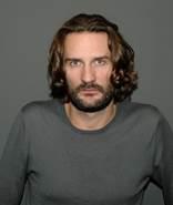 http://www.babelio.com/users/AVT_Frederic-Beigbeder_5988.jpeg